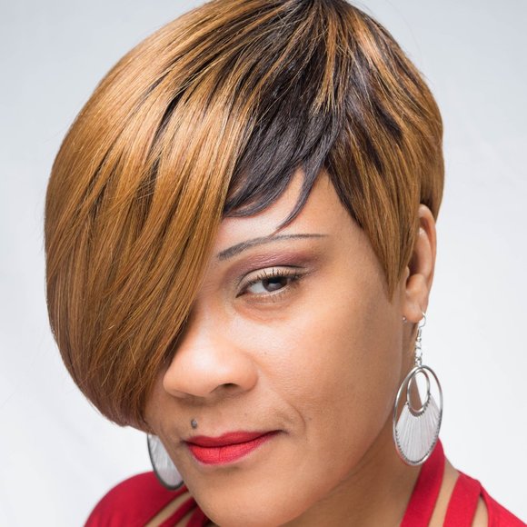 Short and Sassy Wig - Picture 3 of 8